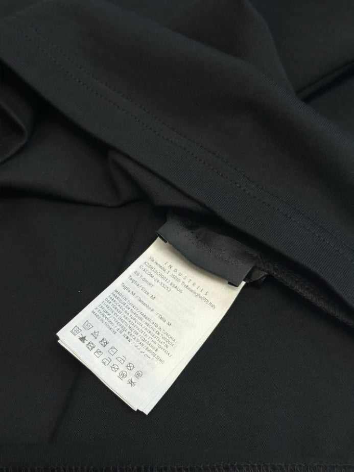 MONCLER BLACK EMBROIDERED CURSIVE LOGO COTTON T-SHIRT – MCT031