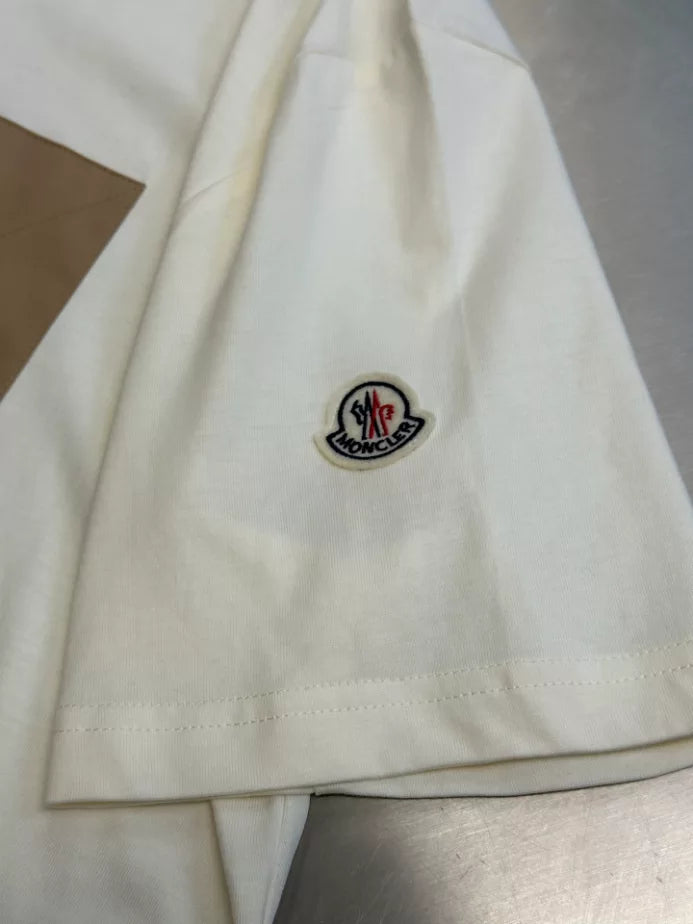 MONCLER WHITE SAFARI WARDROBE PRINT COTTON T-SHIRT – MCT024