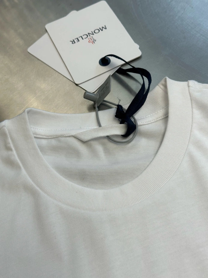 MONCLER WHITE SPACE MONDUCK COTTON T-SHIRT – MCT026