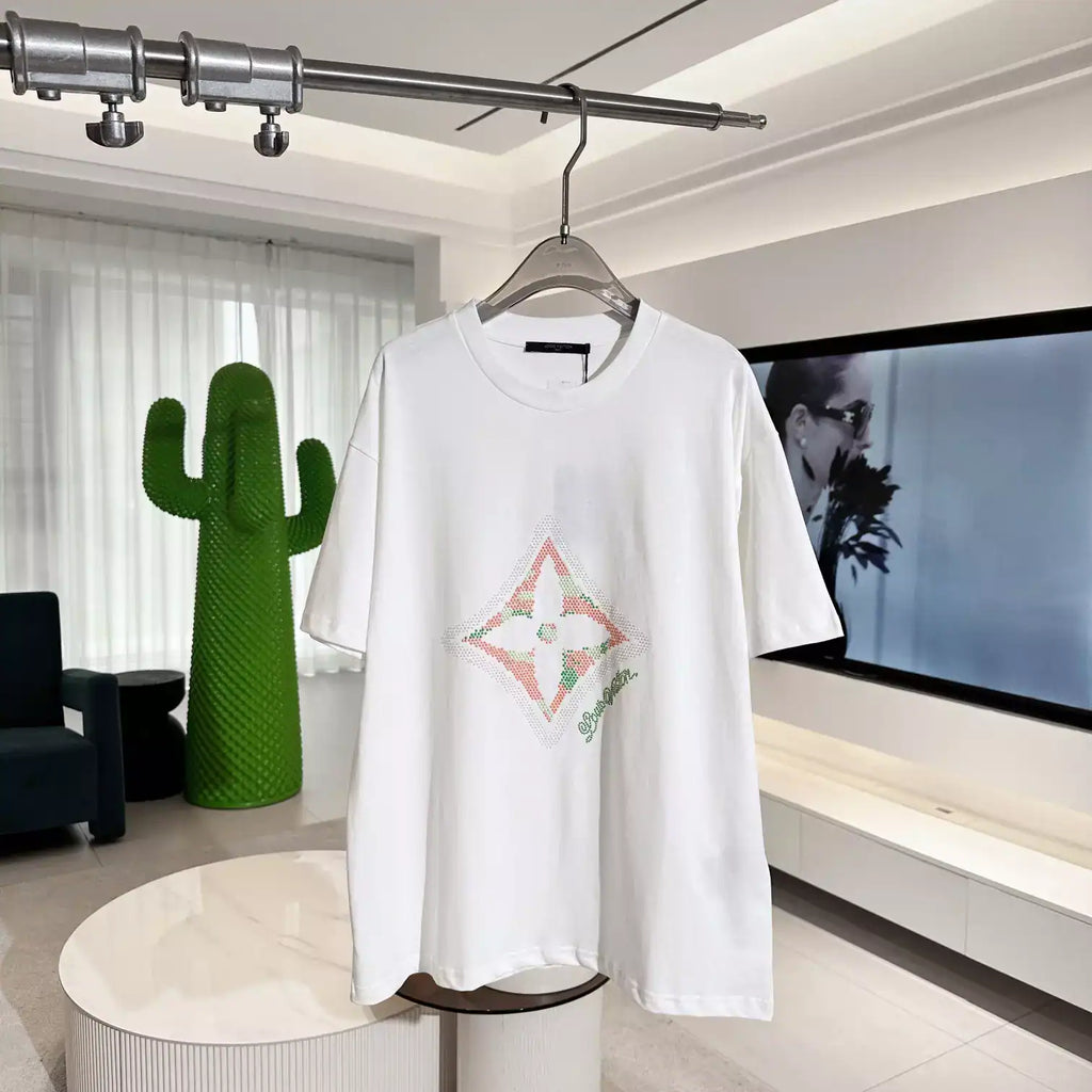 MONOGRAM FLOWER 3D GRADIENT PRINT T-SHIRT IN WHITE – LVTS124