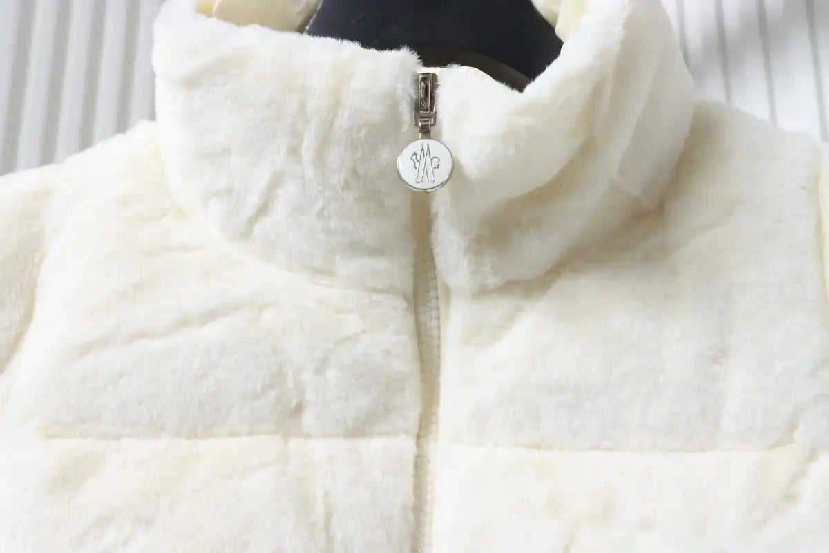 Moncler Arques Quilted Fleece Down Vest White – MC157