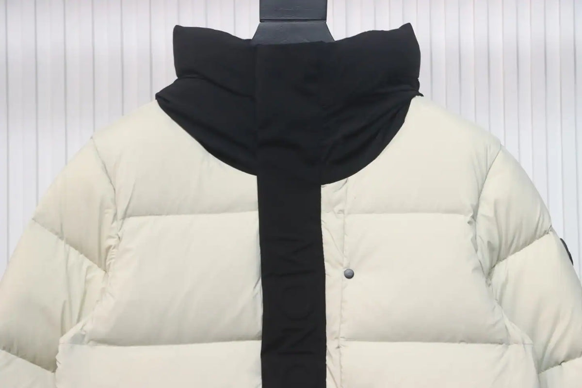 Moncler Black and White Madeira Hooded Short Down Jacket – MC186