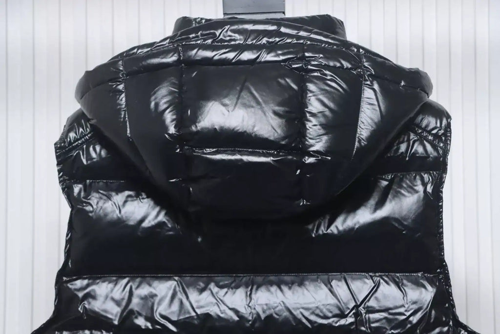 Moncler Bormes Hooded Down Vest Black – MC177