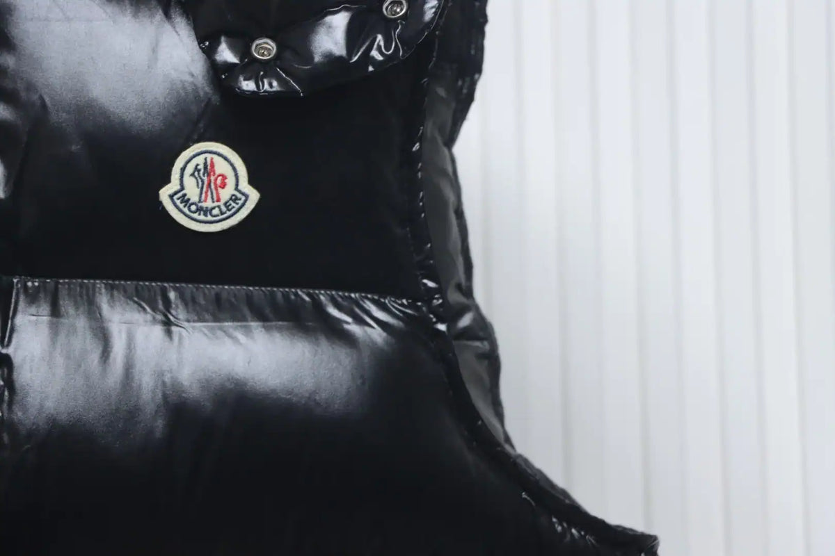 Moncler Bormes Hooded Down Vest Black – MC177