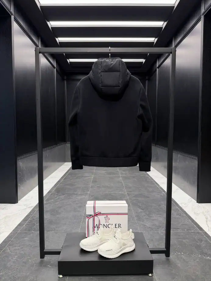 Moncler Cardigan Tricot – MC148