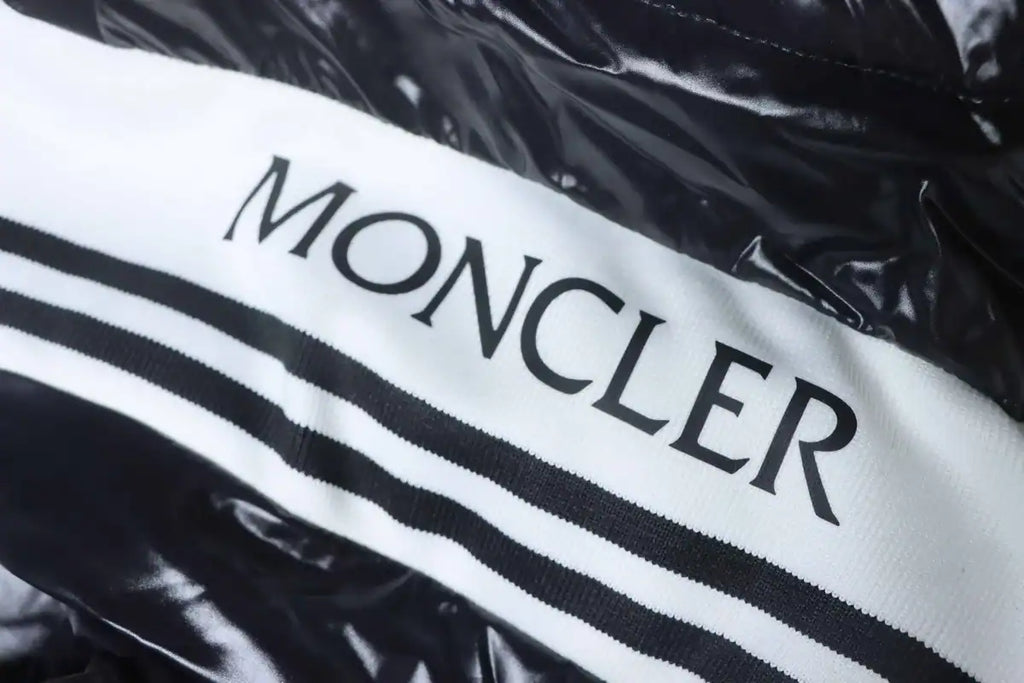 Moncler Cornour Down Jacket Black – MC182