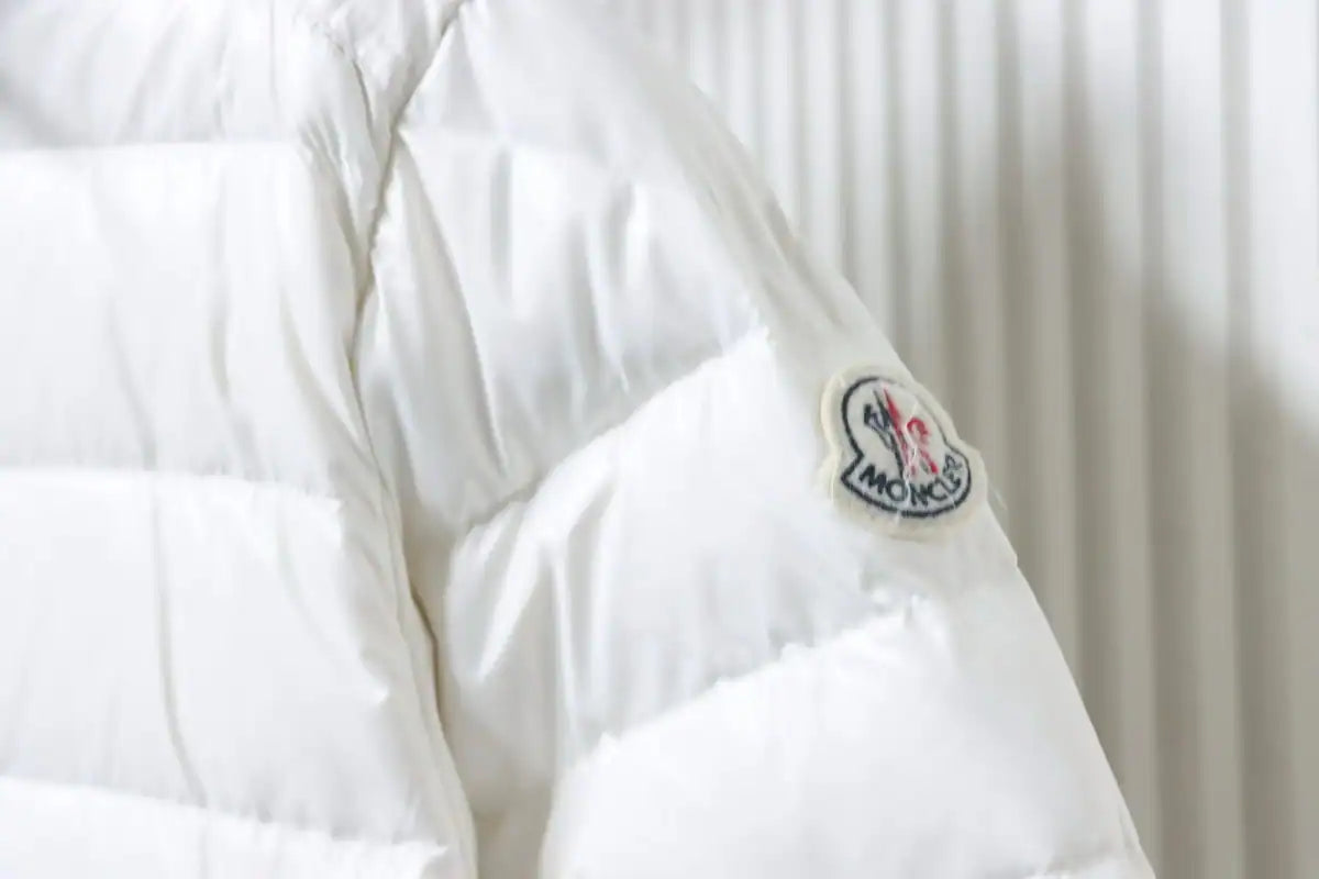 Moncler Cornour Down Jacket White – MC183