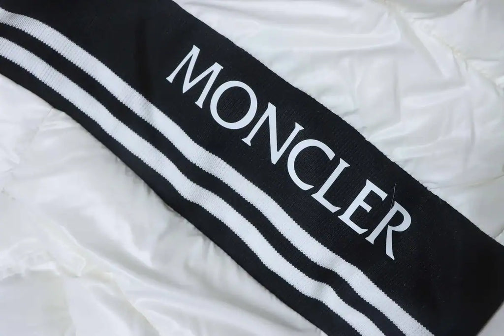 Moncler Cornour Down Jacket White – MC183