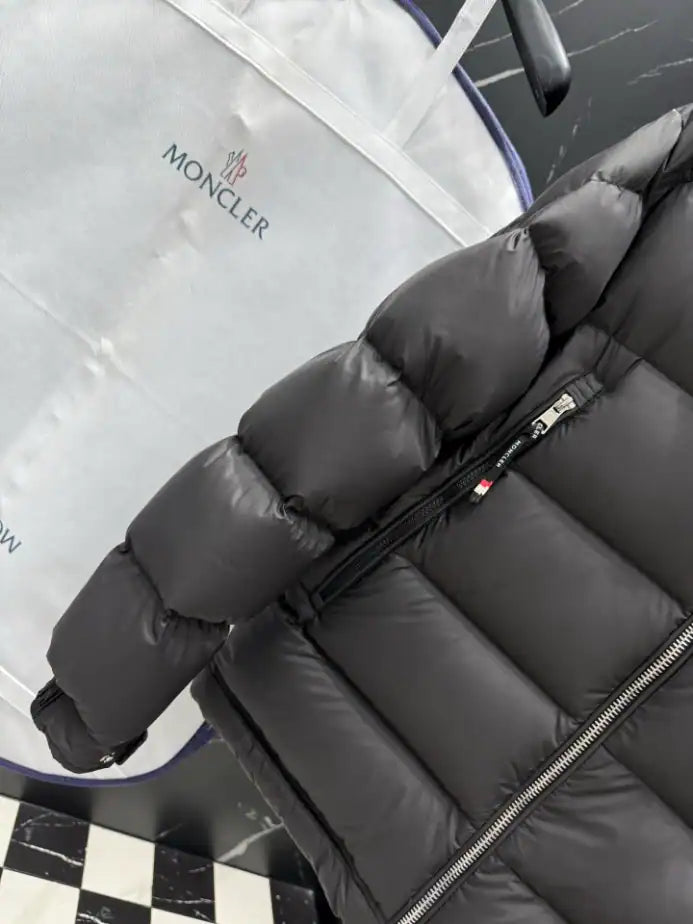 Moncler Jacket – MC149