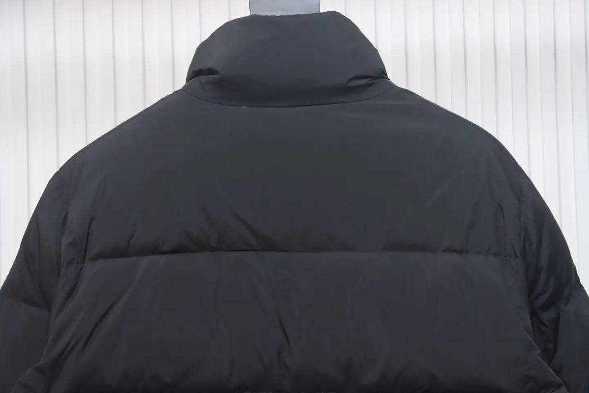 Moncler Micro-Logo Zipper Stand Collar Down Jacket Black – MC168