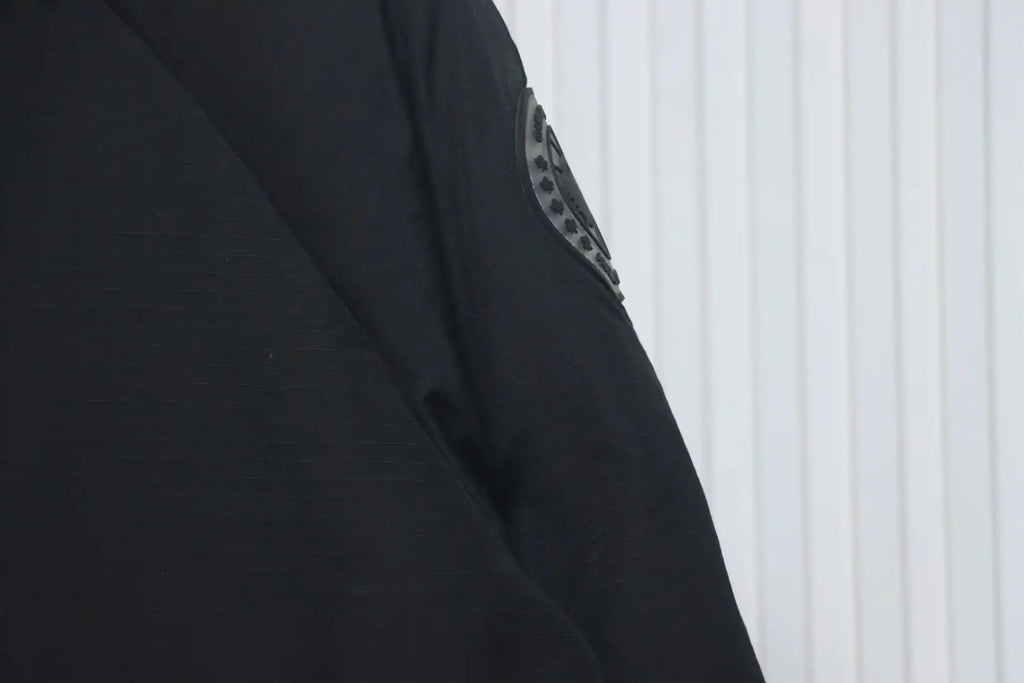 Moncler Sleeve Badge Solid Zip Down Jacket Black – MC167