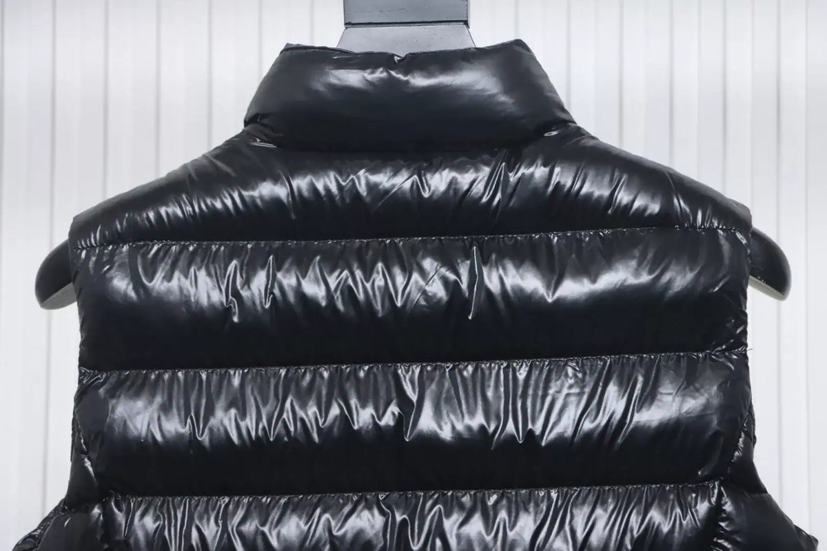 Moncler Women’s Ghany Mock Neck Down Vest Black – MC178