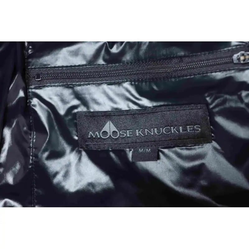 Moose Knuckles Glossy Down Vest Black – MKC017