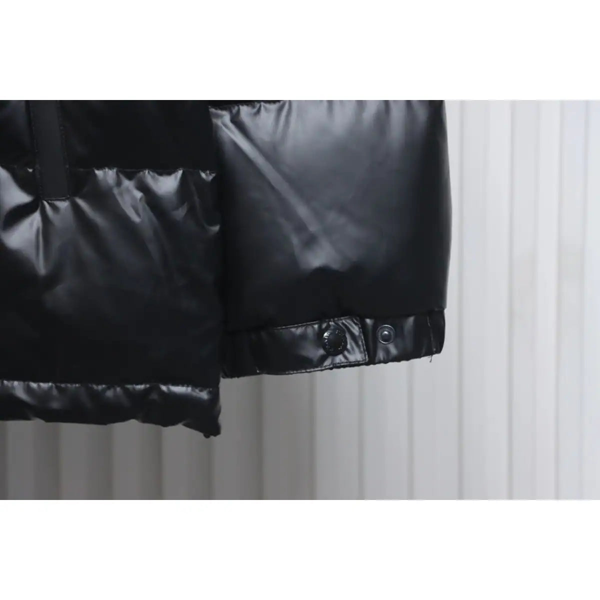 Prada 21fw Classic Triangle Logo Detachable Down Jacket Black – PC014