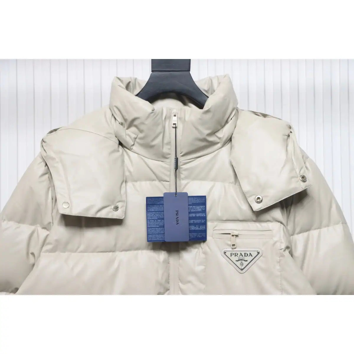 Prada 21fw Classic Triangle Logo Detachable Down Jacket White – PC015