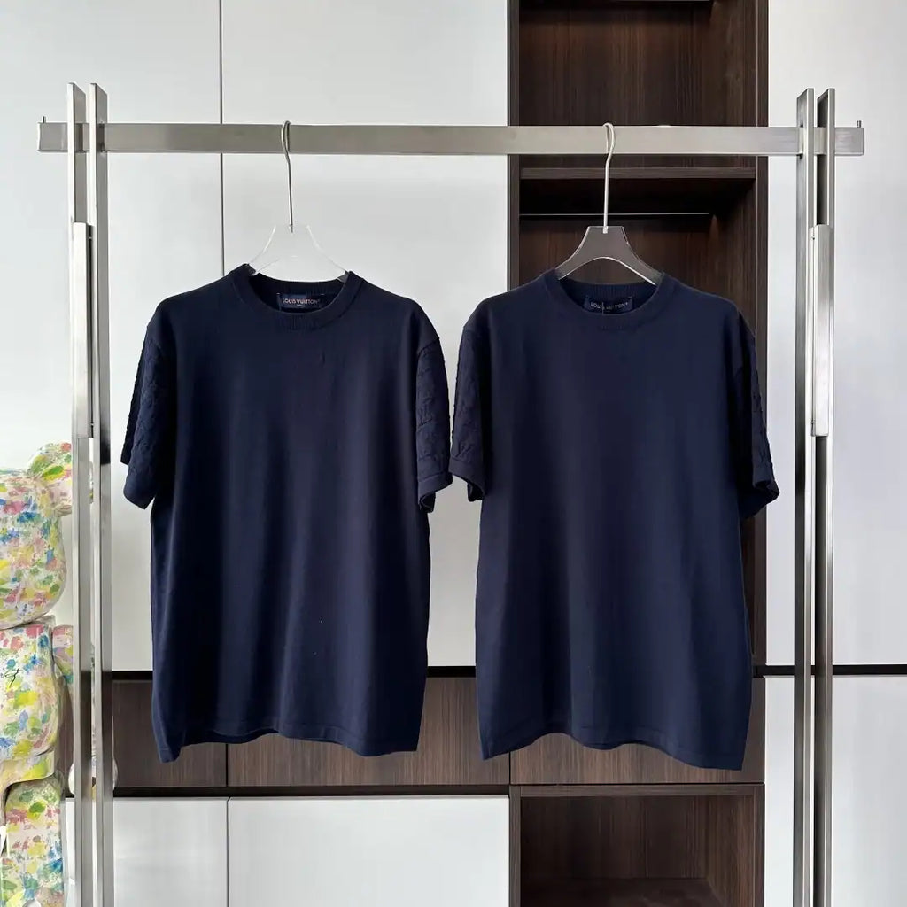 SHORT SLEEVED COTTON CREWNECK IN DEEP BLACK – LVTS108