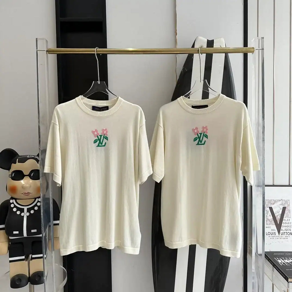 SHORT-SLEEVED COTTON KNITTED CREWNECK WHITE – LVTS137