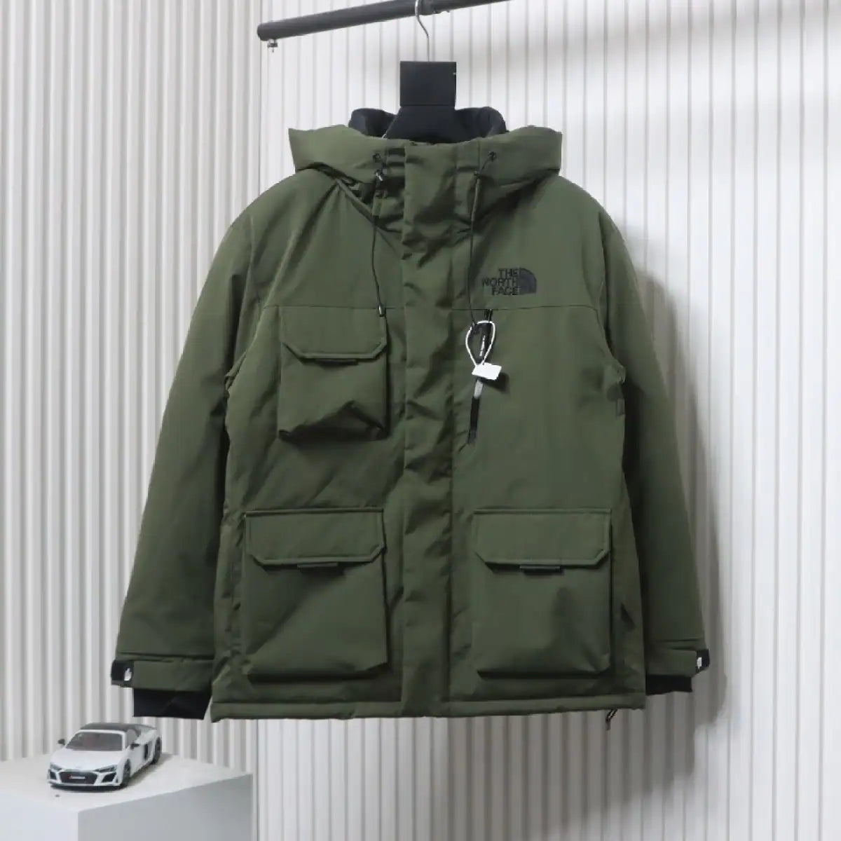 The North Face POLAR Waterproof and Windproof Workwear Multi-pocket Drawstring Hooded Down Jacket Green – TNC027