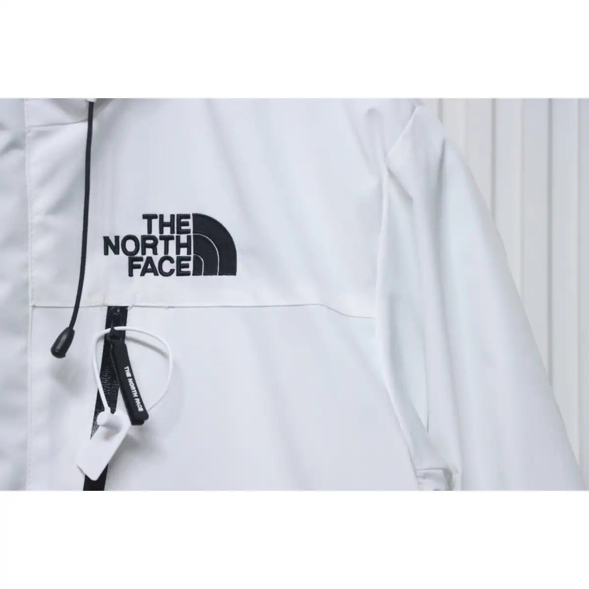 The North Face POLAR Waterproof and Windproof Workwear Multi-pocket Drawstring Hooded Down Jacket White – TNC019
