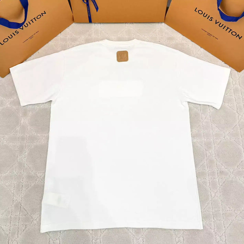 VVN PATCH SHORT-SLEEVED COTTON CREWNECK IN WHITE – LVTS093