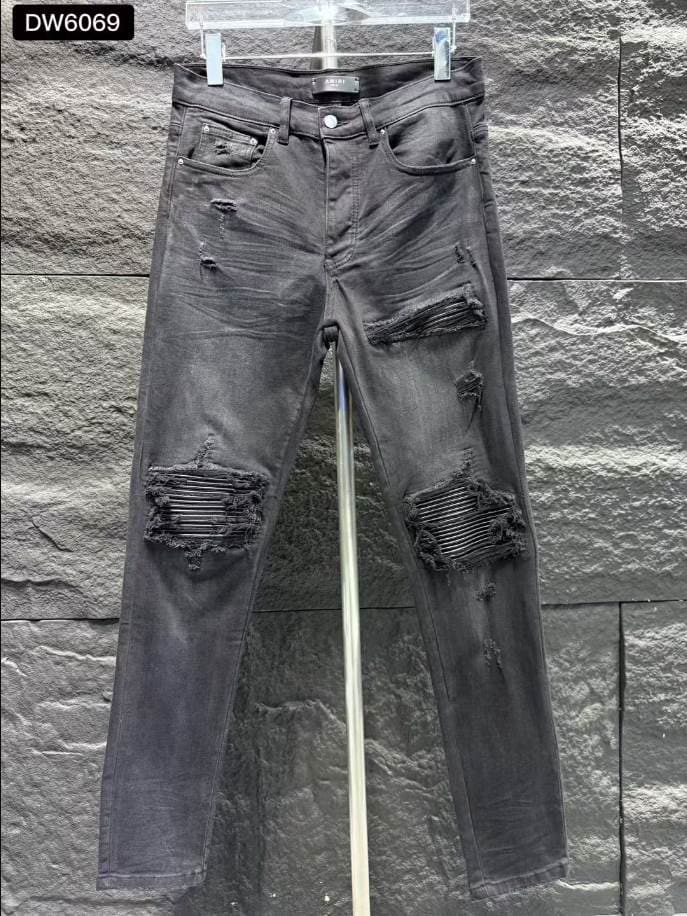 Amiri Ripp Black Patch-Detail Jeans – AMIJ021