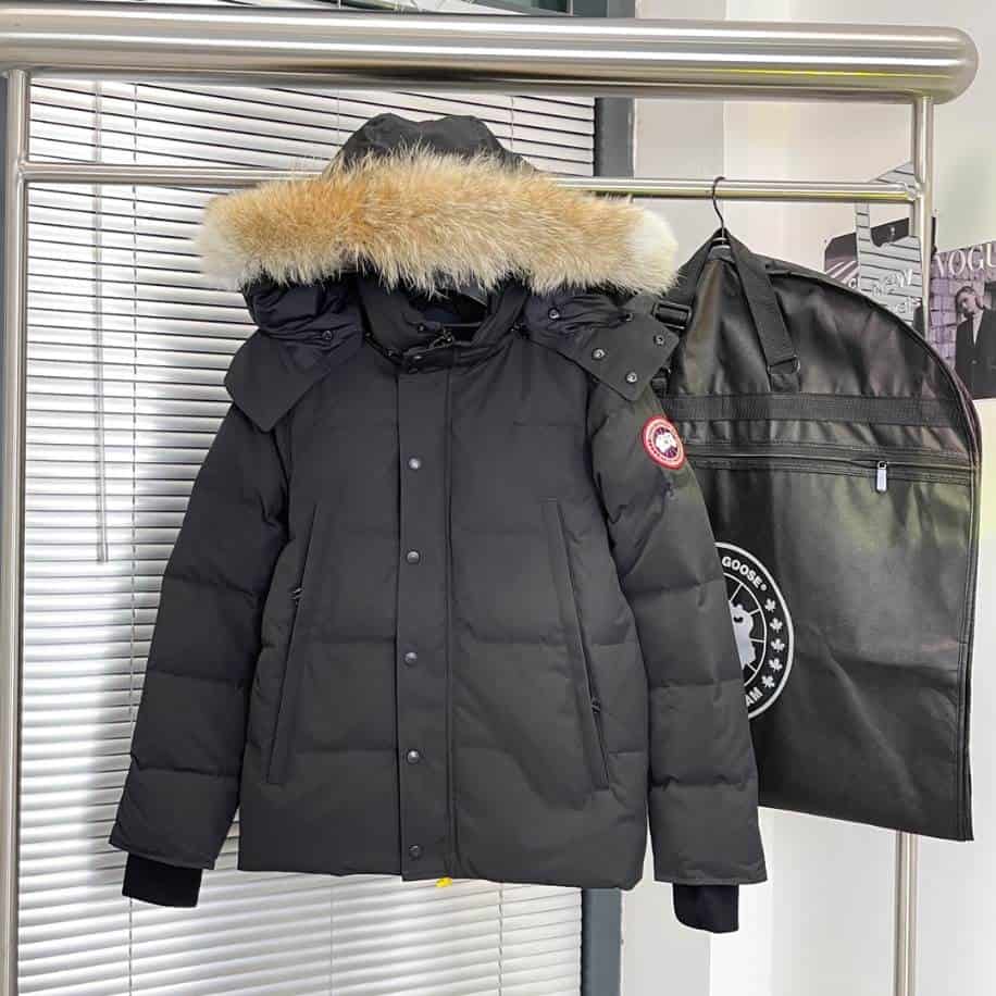 Canada Goose Black Wyndham Parka Jacket – CN37