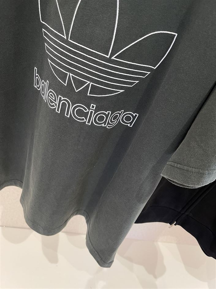 BALENCIAGA ADIDAS T-SHIRT OVERSIZED IN GREEN – BAS018