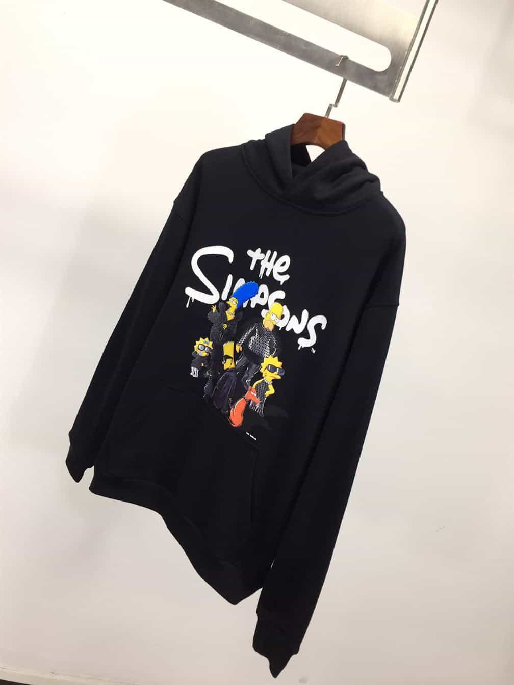 BALENCIAGA MEN SIMPSONS TM AND 20TH TELEVISION HOODIE WIDE FIT IN BLACK – BH014