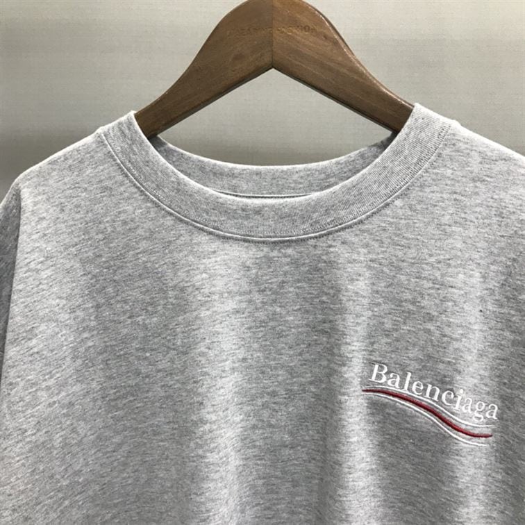 BALENCIAGA MEN’S POLITICAL CAMPAIGN T-SHIRT LARGE FIT IN GREY – BAS021