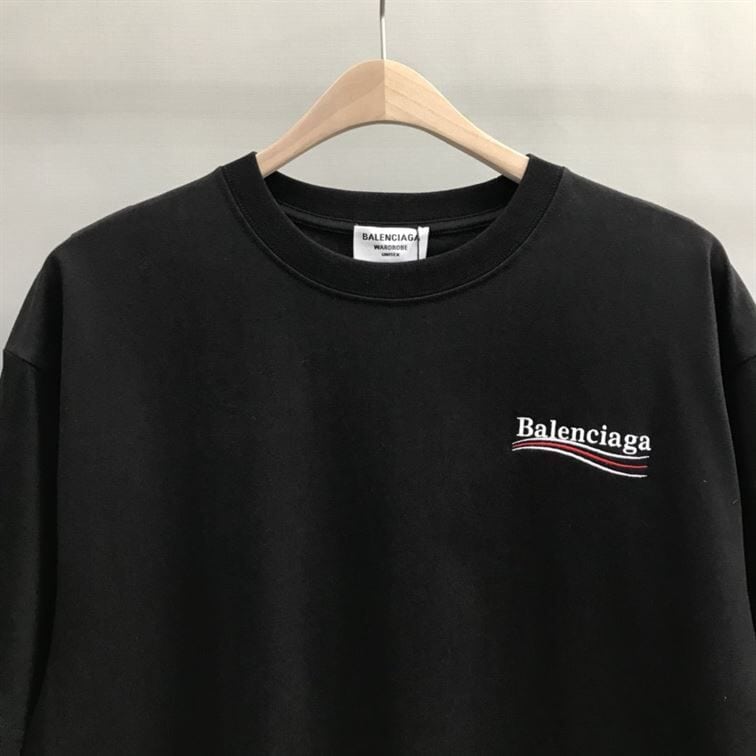 BALENCIAGA MEN’S POLITICAL CAMPAIGN T-SHIRT REGULAR FIT IN BLACK – BAS002