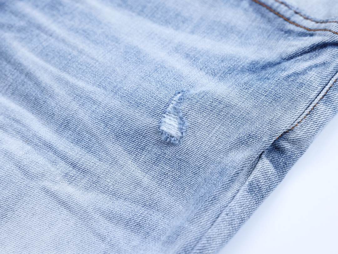 Amiri Logo-Embroidered Skinny Blue Jeans – AMIJ048