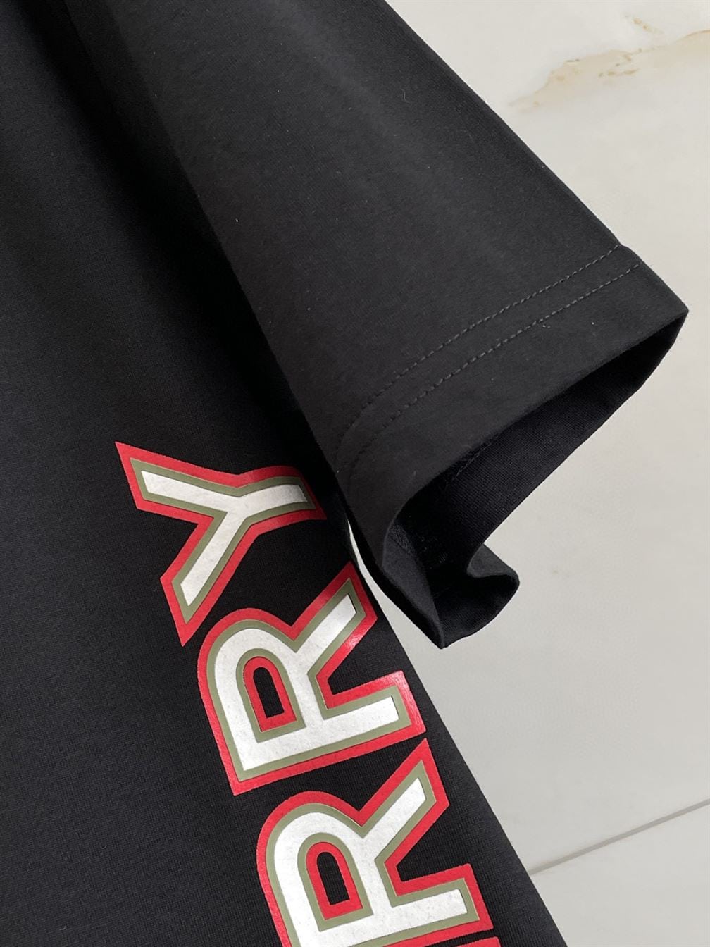 BURBERRY LOGO PRINT COTTON T-SHIRT – BRS032