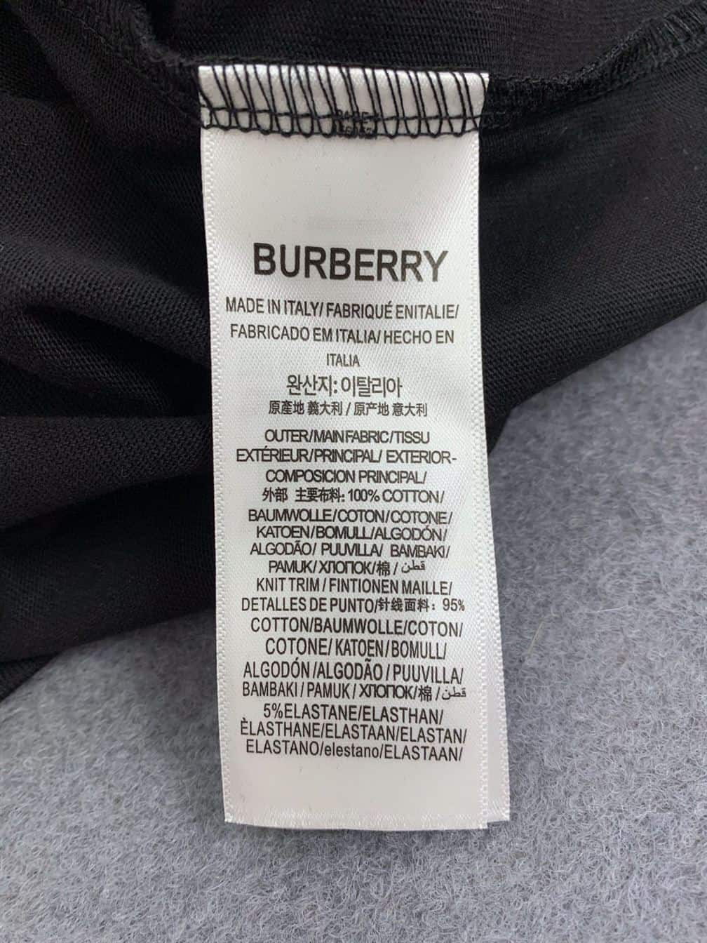 BURBERRY LOGO PRINT COTTON T-SHIRT IN BLACK – BRS008