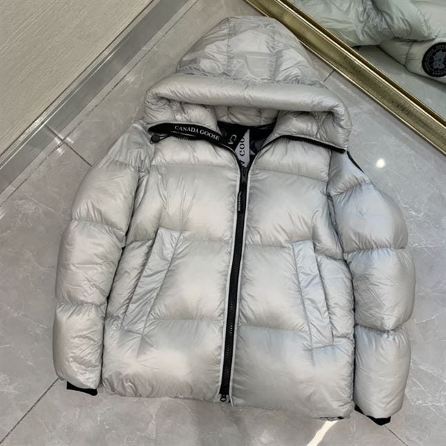 CANADA GOOSE CROFTON PUFFER BLACK LABEL – CN25