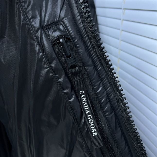 CANADA GOOSE CROFTON PUFFER JACKET – CN17