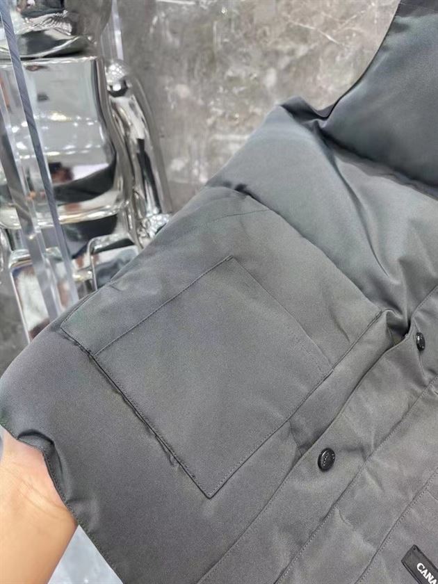 CANADA GOOSE FREESTYLE QUILTED ARTIC-TECH GILET – CN12