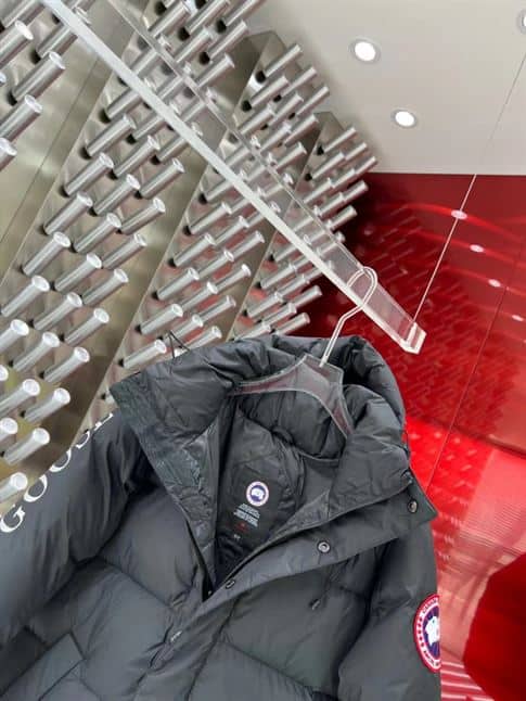 CANADA GOOSE PARKAS APPROACH JACKET – CN30