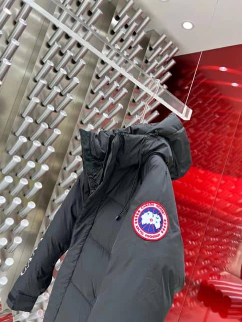 CANADA GOOSE PARKAS APPROACH JACKET – CN30