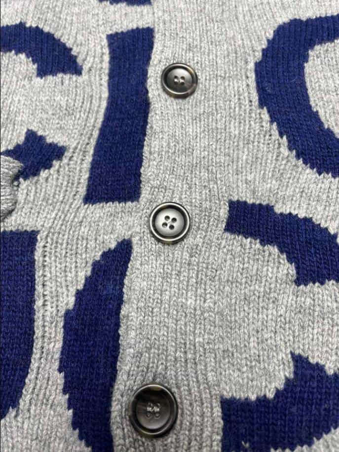 Gucci Grey Wool All-Over Logo Knitwear – GCK062