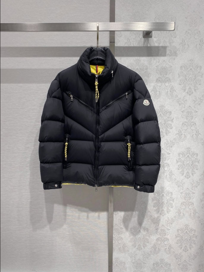 MONCLER Short Down Black Coat – MC147