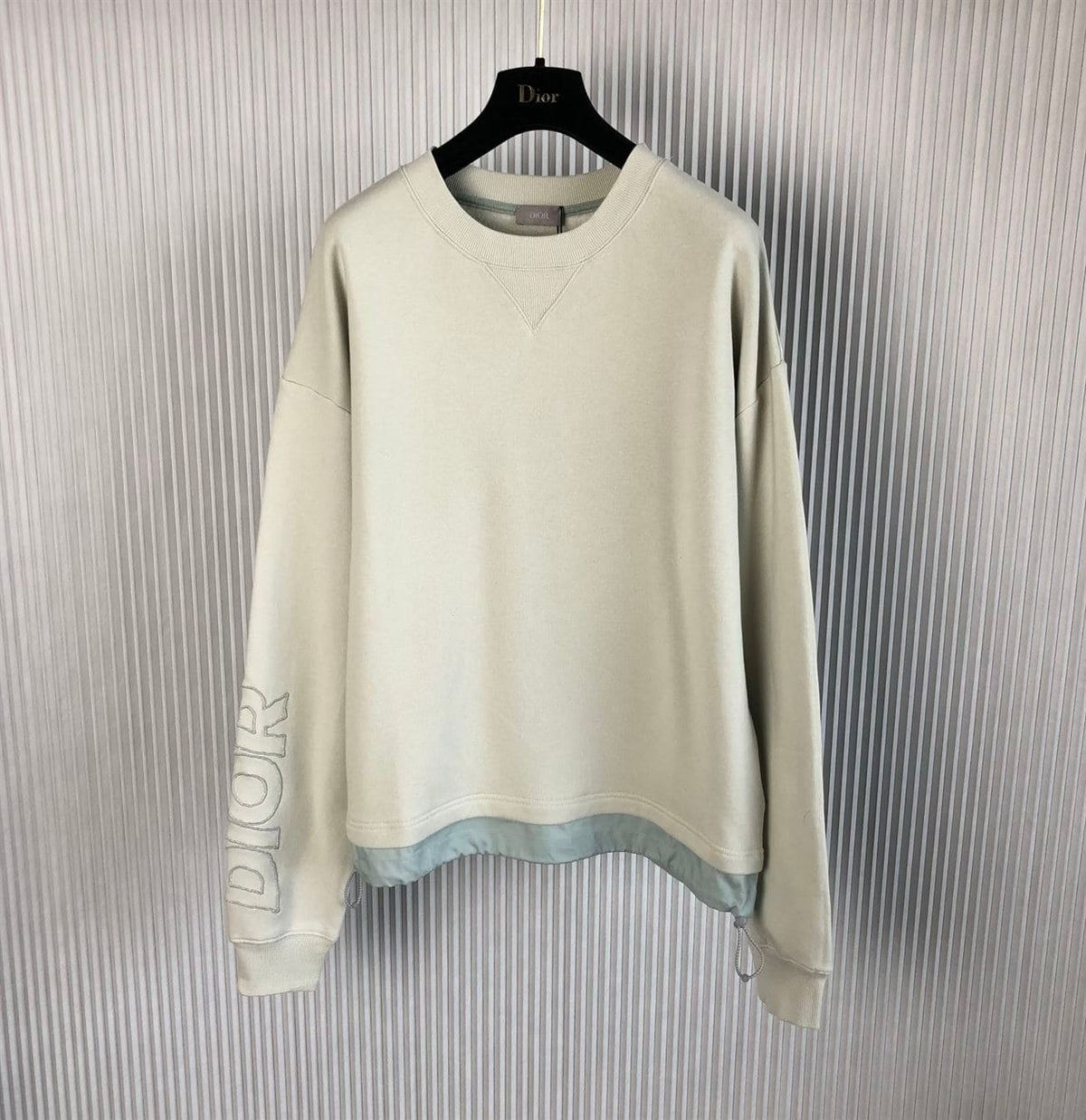 DIOR HOODED SWEATSHIRT – DOS022