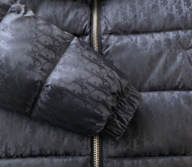 DIOR OBLIQUE DOWN JACKET BLACK NYLON TECHNICAL JACQUARD – DRC008
