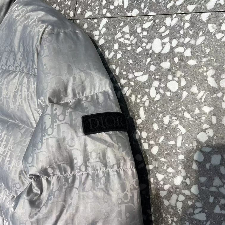 DIOR OBLIQUE DOWN JACKET TECHNICAL JACQUARD – DRC020