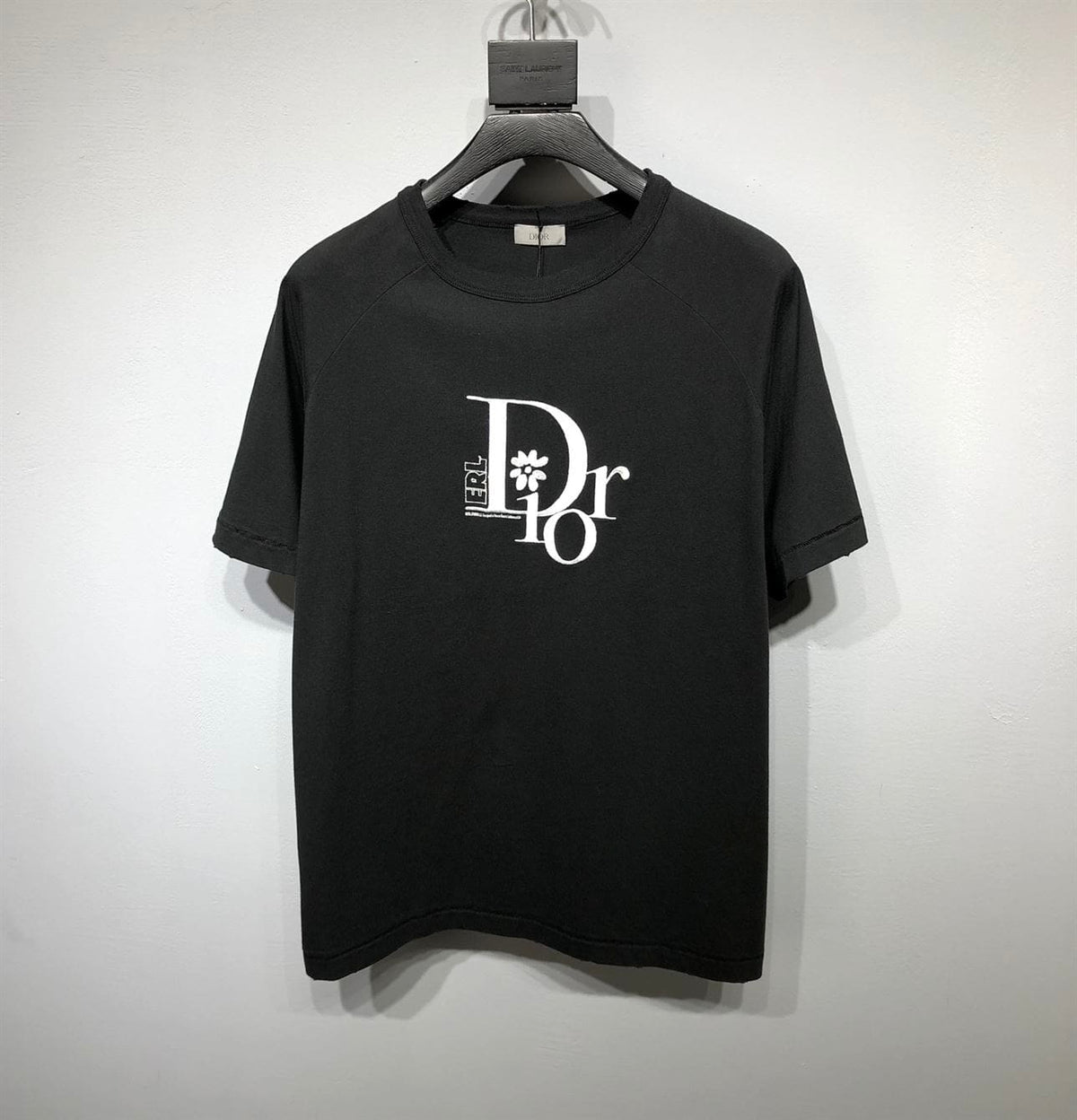 DIOR RELAXED-FIT DIOR BY ERL T-SHIRT BLACK SLUB COTTON JERSEY – DOT022