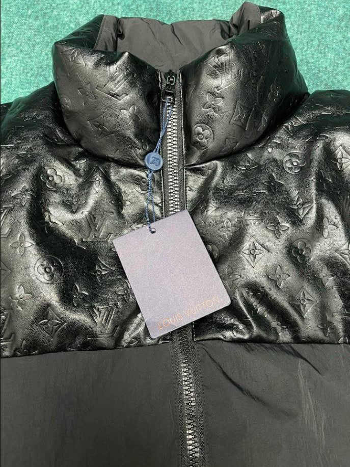 LOUIS VUITTON BLACK COAT – LVC043