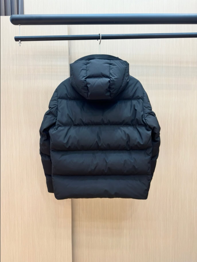 MONCLER Puff Black Hooded Coat – MC142