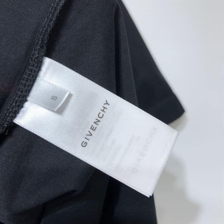GIVENCHY SLIM FIT T-SHIRT IN JERSEY WITH TAG EFFECT PRINT – GTS002