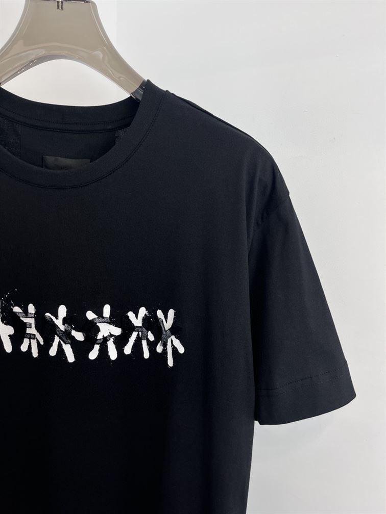 GIVENCHY SLIM FIT T-SHIRT WITH TAG EFFECT – GTS009
