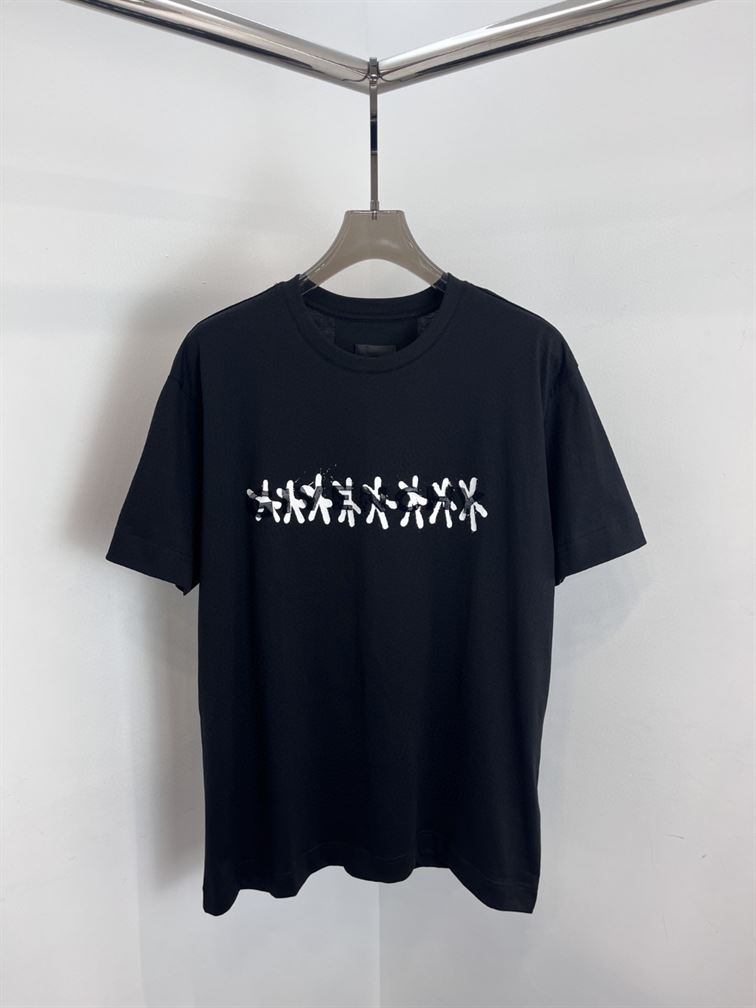GIVENCHY SLIM FIT T-SHIRT WITH TAG EFFECT – GTS009