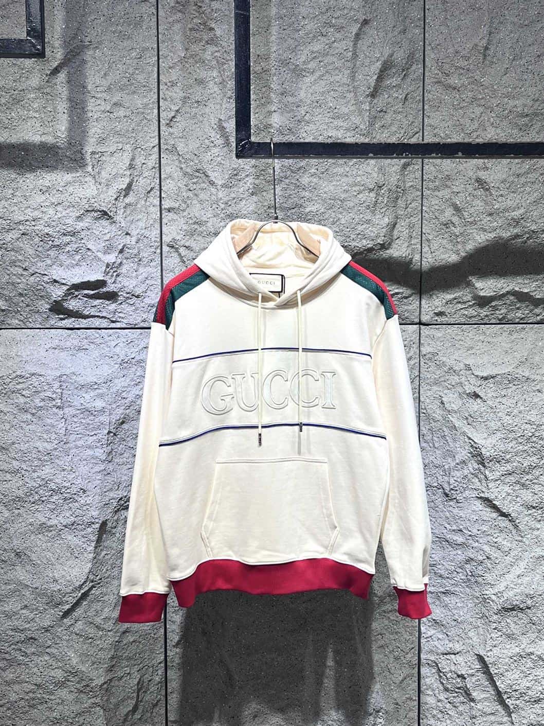 GUCCI HOODED SWEATSHIRT – GCK051